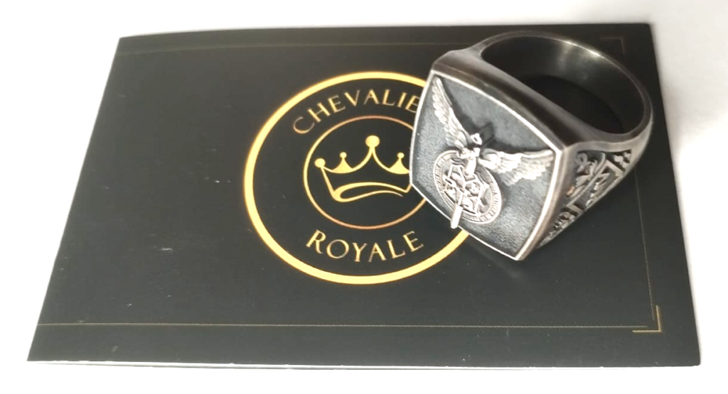 bague-personnalisée-Chevaliere ROyale